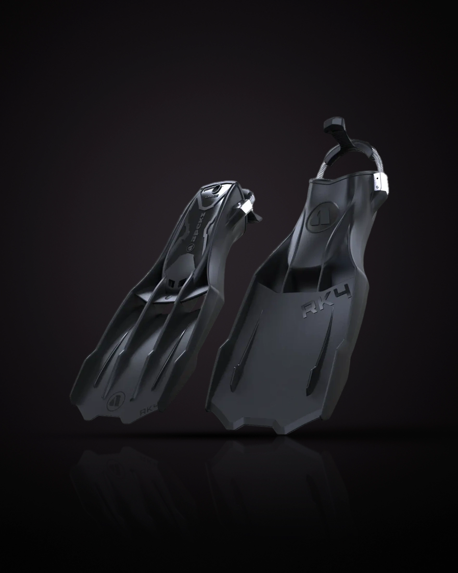 Apeks RK4 in black