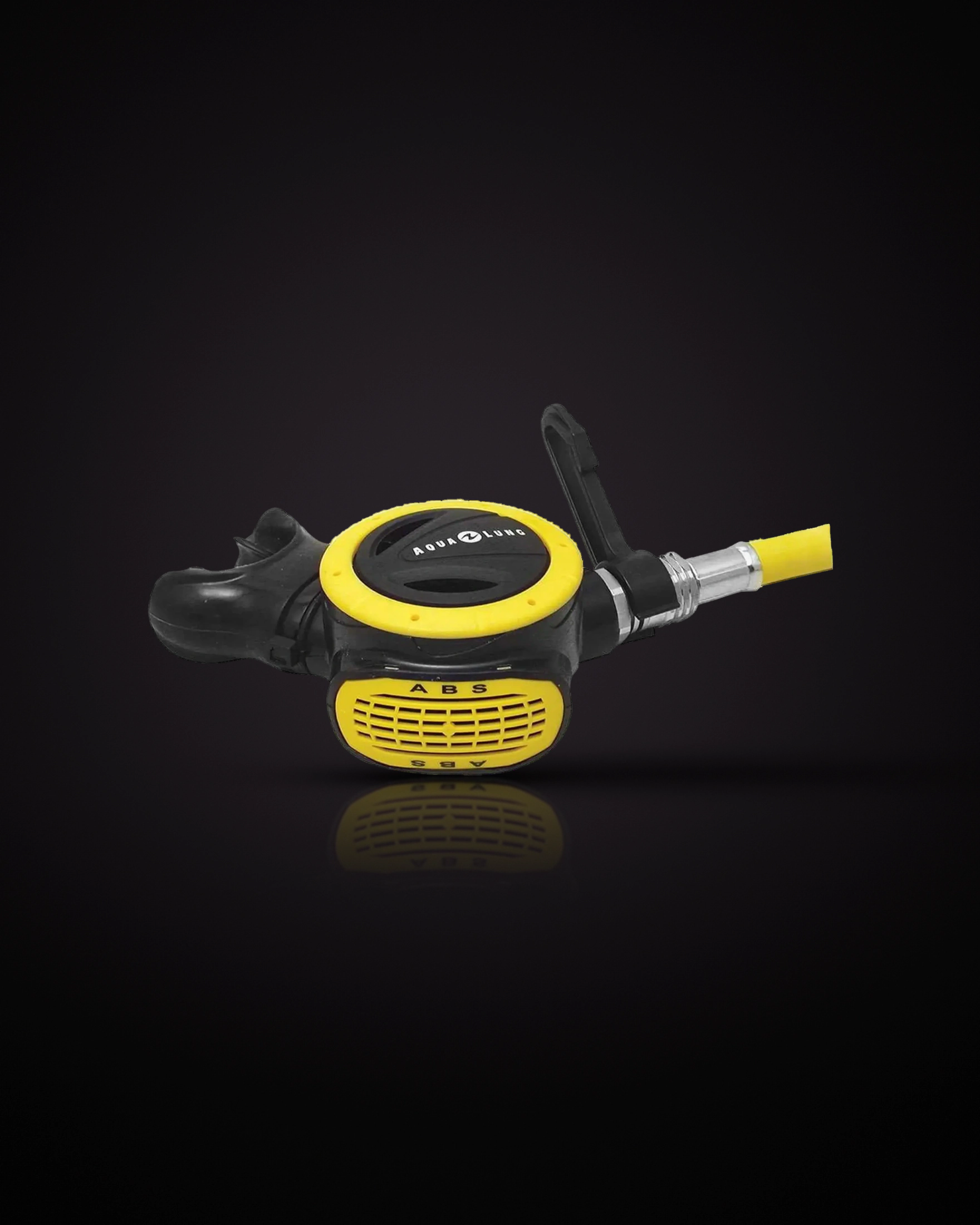 Aqualung ABS Octopus, angled view: black cover with a yellow ring and AQUA LUNG lettering, yellow grille marked ABS, mouthpiece to the left, yellow hose to the right