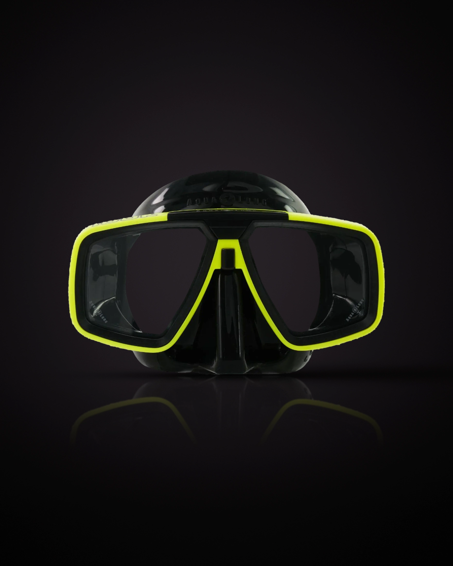 Aqualung Look in Black/Yellow, front view: black skirt, yellow frame, two clear lenses