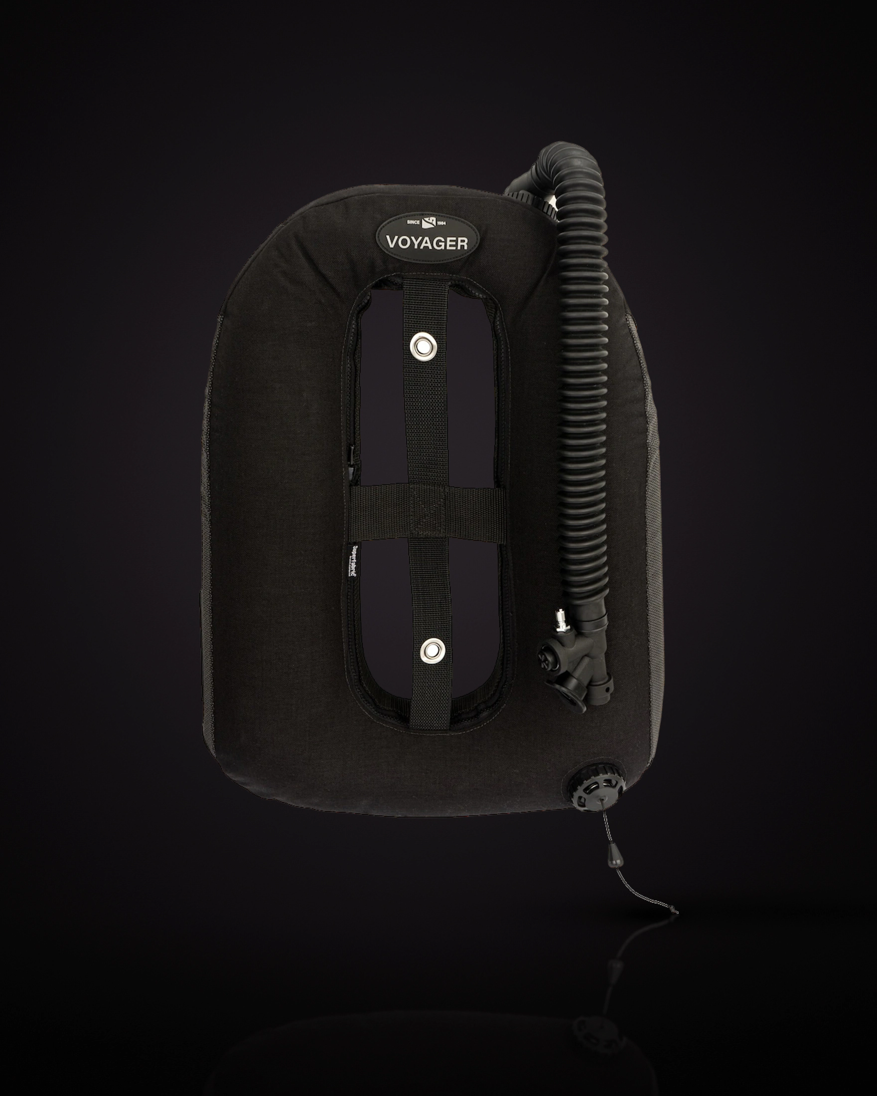 DIVE RITE Voyager สี Black ด้านที่ติดแบ็คเพลท เห็นสายลมเข้า