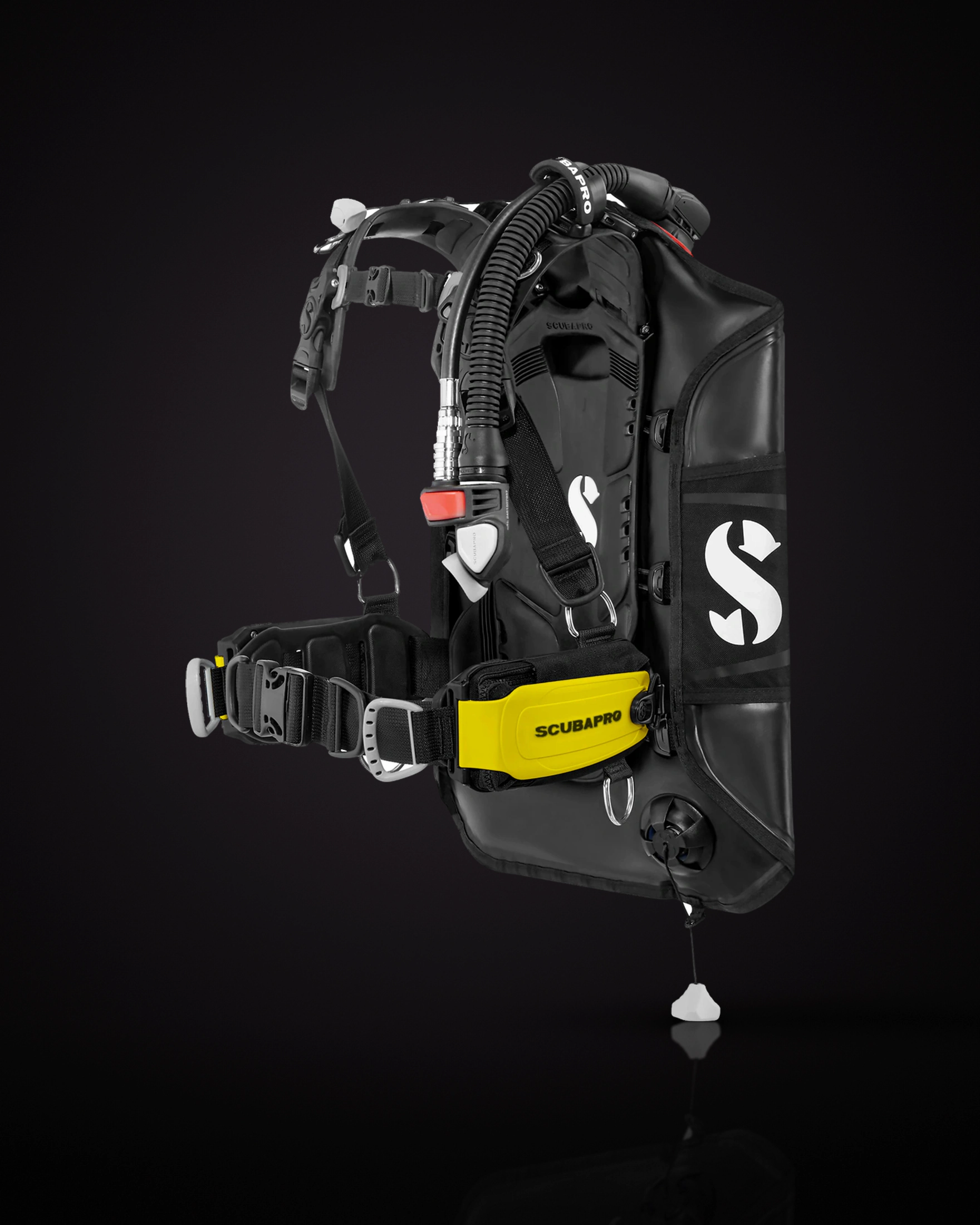 SCUBAPRO Hydros Pro 2 in Black/Yellow with the BPI inflator, angled view
